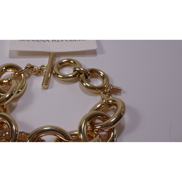 Banana Republic Women's Gold pave GLAMOUR Toggle Bracelet NWT 89 - Picture 7 of 9